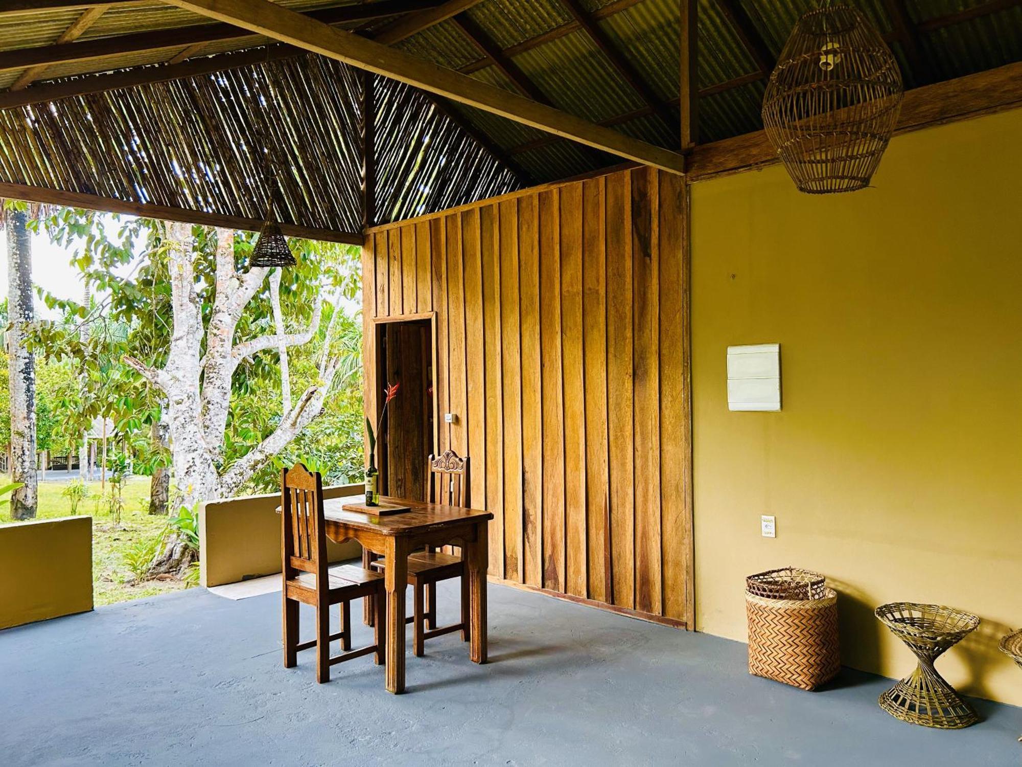 Ponta Poranga Jungle Lodge Manaus Exterior photo